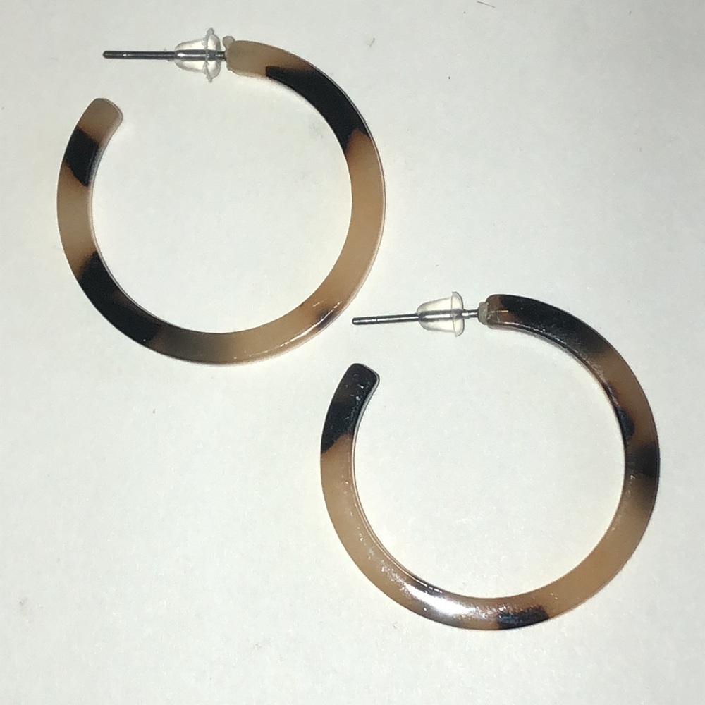 Beige and Black Tortoiseshell Boho Hoop Earrings - Picture 2 of 4